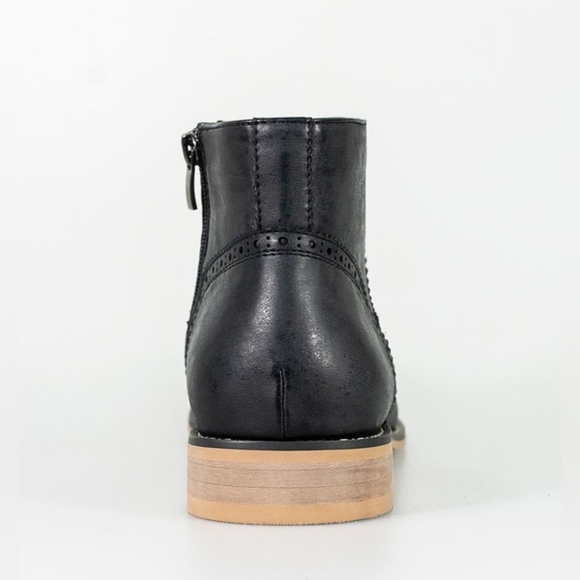 House of Cavani Chelsea boot size 8 - Picture 3 of 5